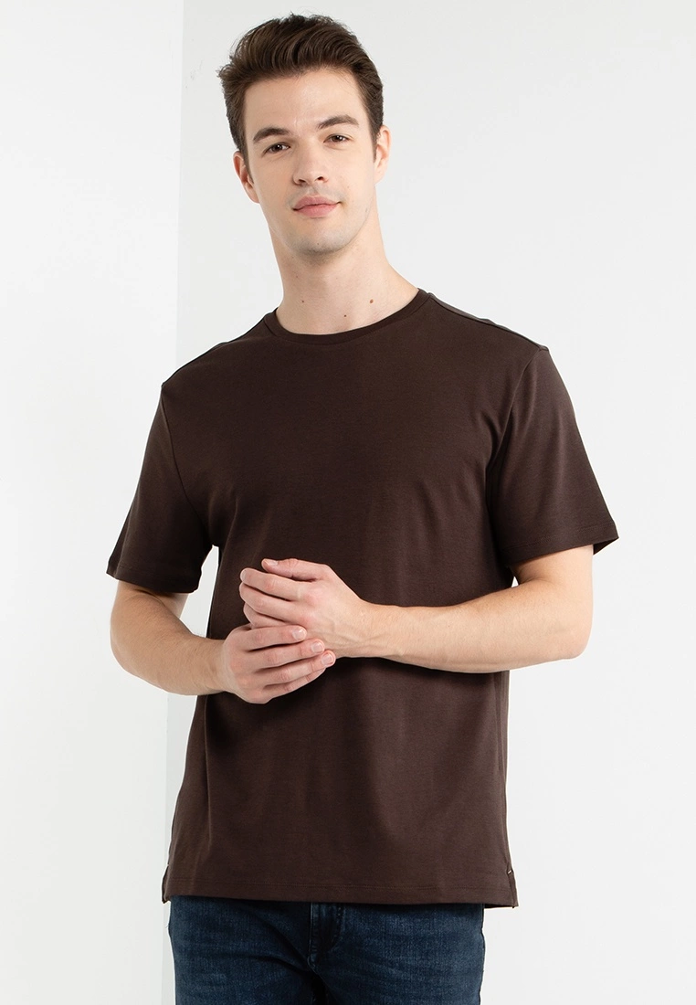 Banana Republic Luxury-Touch Performance T-Shirt 3 Banana Republic Luxury-Touch Performance T-Shirt