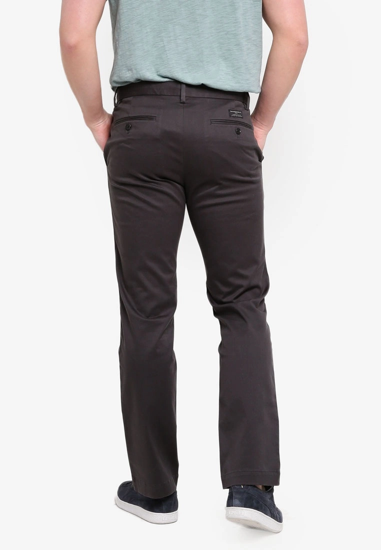 Banana Republic Aiden Slim Rapid Movement Denim 4 Banana Republic Aiden Slim Rapid Movement Denim - Image 2