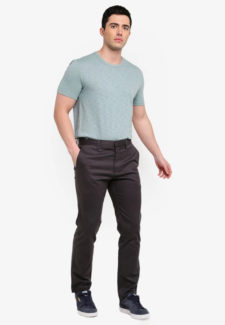 Banana Republic Aiden Slim Rapid Movement Denim 6 Banana Republic Aiden Slim Rapid Movement Denim - Image 4