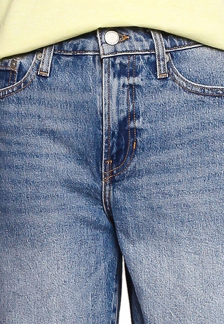 Banana Republic High Rise Denim Walker Shorts 5 Banana Republic High Rise Denim Walker Shorts - Image 3