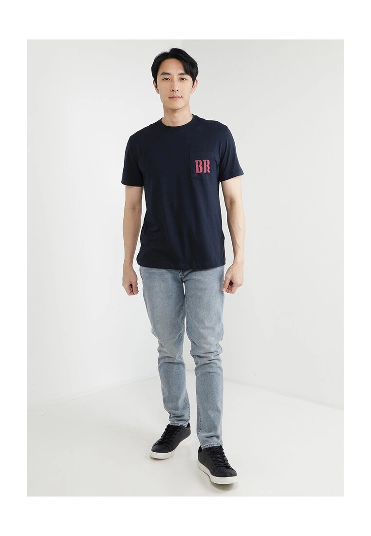 Banana Republic Pocket Graphic Tee 6 Banana Republic Pocket Graphic Tee - Image 4