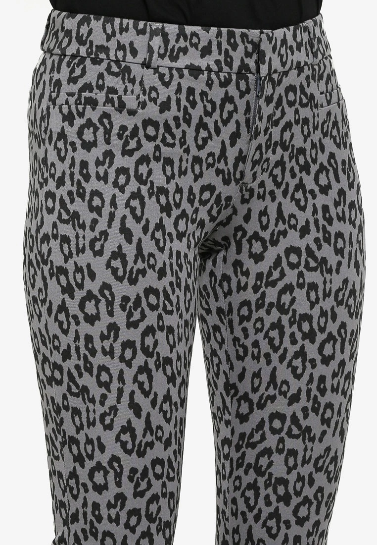 Banana Republic MODERN SLOAN LEOPARD PRINT 5 Banana Republic MODERN SLOAN LEOPARD PRINT - Image 3