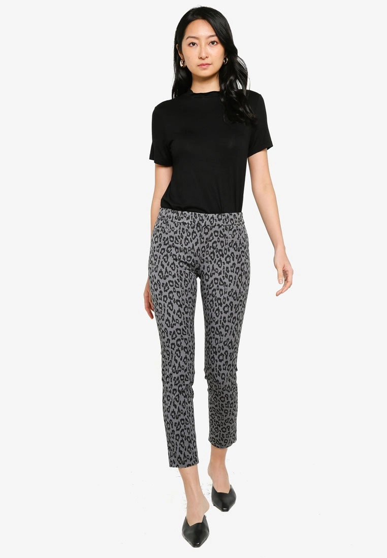 Banana Republic MODERN SLOAN LEOPARD PRINT 6 Banana Republic MODERN SLOAN LEOPARD PRINT - Image 4