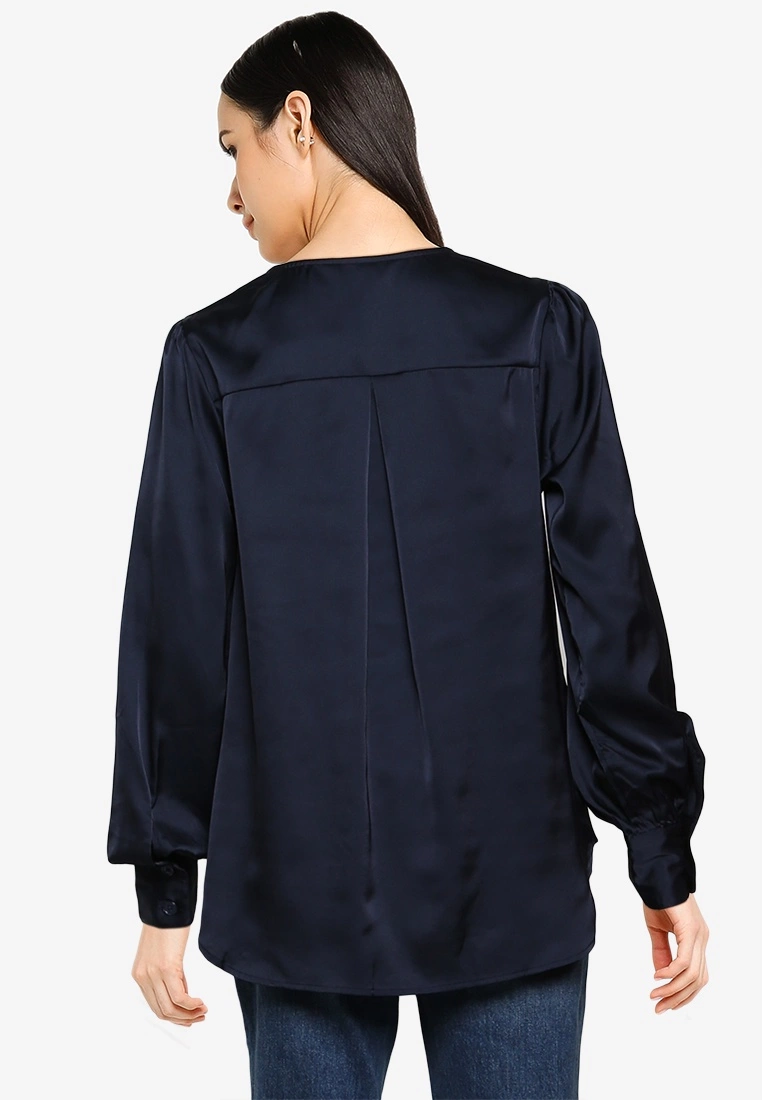 Banana Republic V Ls S Wrap Front Tunic 4 Banana Republic V Ls S Wrap Front Tunic - Image 2