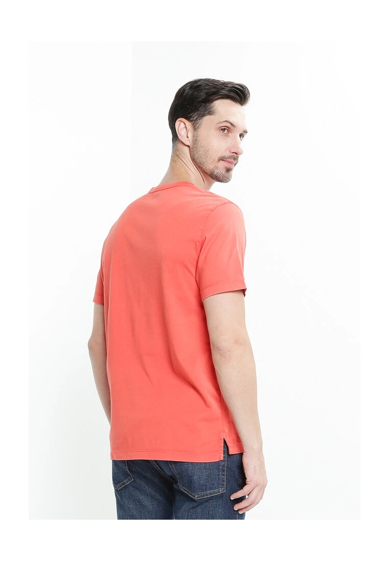 Banana Republic Summer Authentic Garment Dye Pocket Crew T-Shirt 4 Banana Republic Summer Authentic Garment Dye Pocket Crew T-Shirt - Image 2