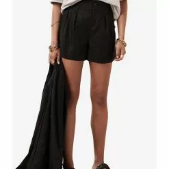 Banana Republic Pleated Linen Shorts